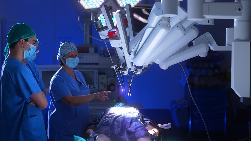 Se cumplen 20 años de la llegada del robot Da Vinci a Euskadi, convertido en un aliado imprescindible frente al cáncer